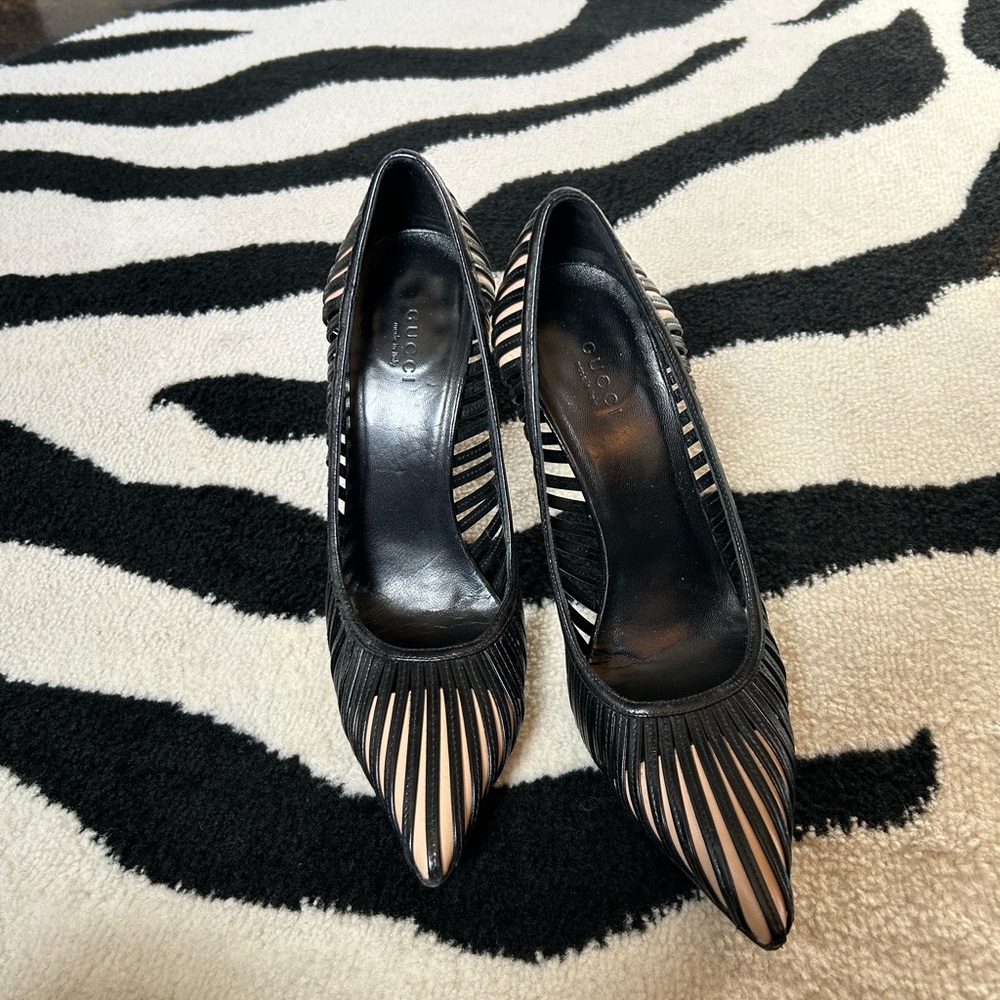 Gucci Black and Cream Stiletto Heels